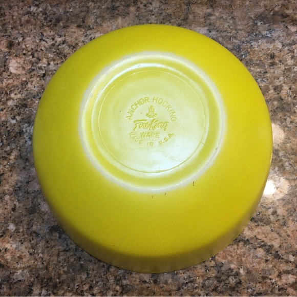 Vintage Fire King Yellow Nesting Mixing Bowl - Picture 3 of 10